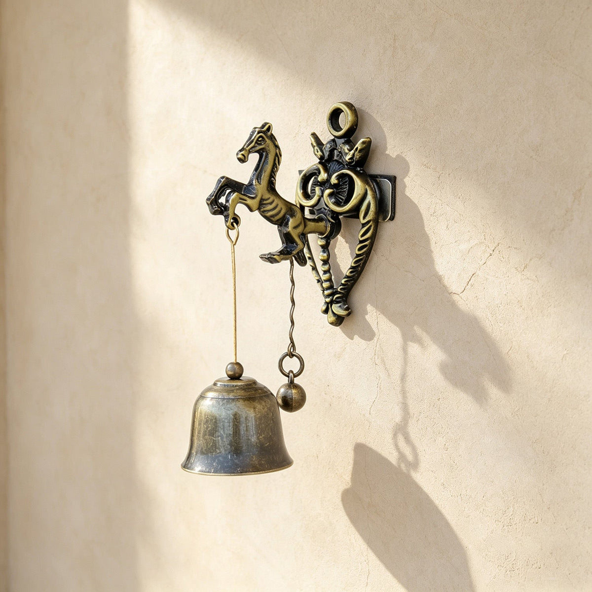 🔔 Vintage Animal Wall Bell – Rustic Bronze-Style Accent for Doors, Porches & Gardens 🌿