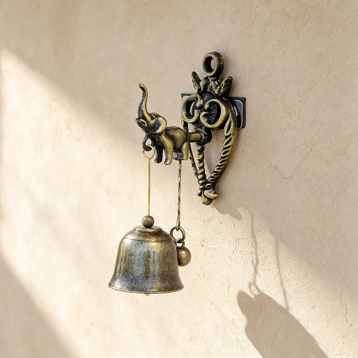 🔔 Vintage Animal Wall Bell – Rustic Bronze-Style Accent for Doors, Porches & Gardens 🌿