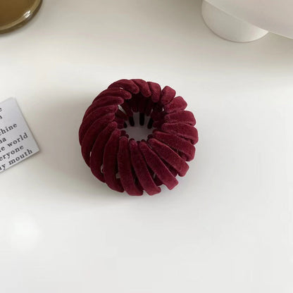 Lazy Girl's 3-Second Magic Nest Styler