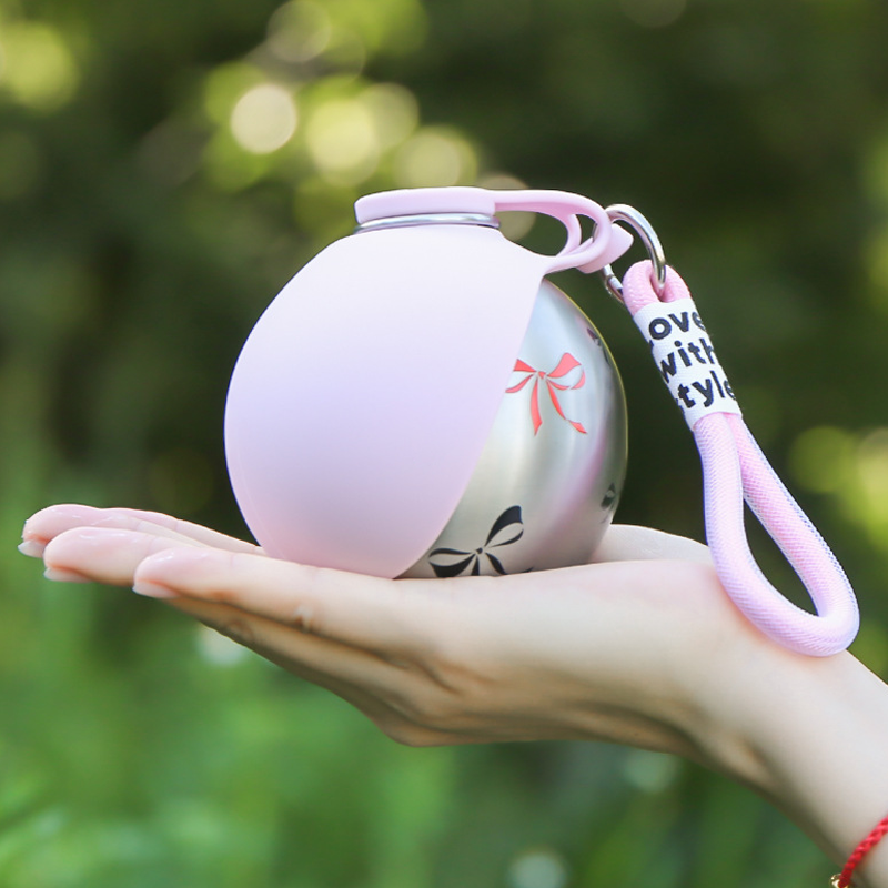 🎉 2026 Sale — Over 19,000 Sold! 🐾 2-in-1 Portable Dog Water Bottle – Flips Open to a Bowl, Leak-Proof Stainless Steel – Hydration on the Go! ✨